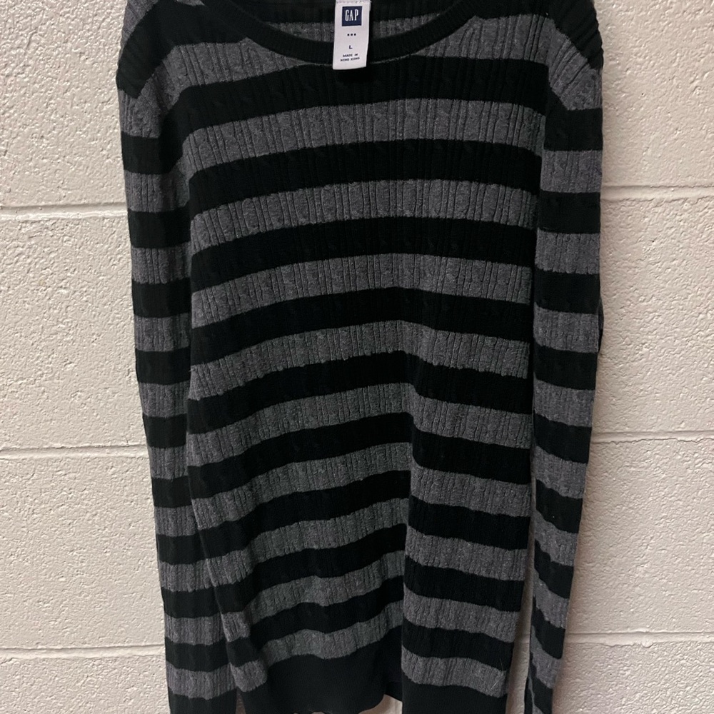 GAP Women’s Striped Crewneck Sweater in Black and Gray